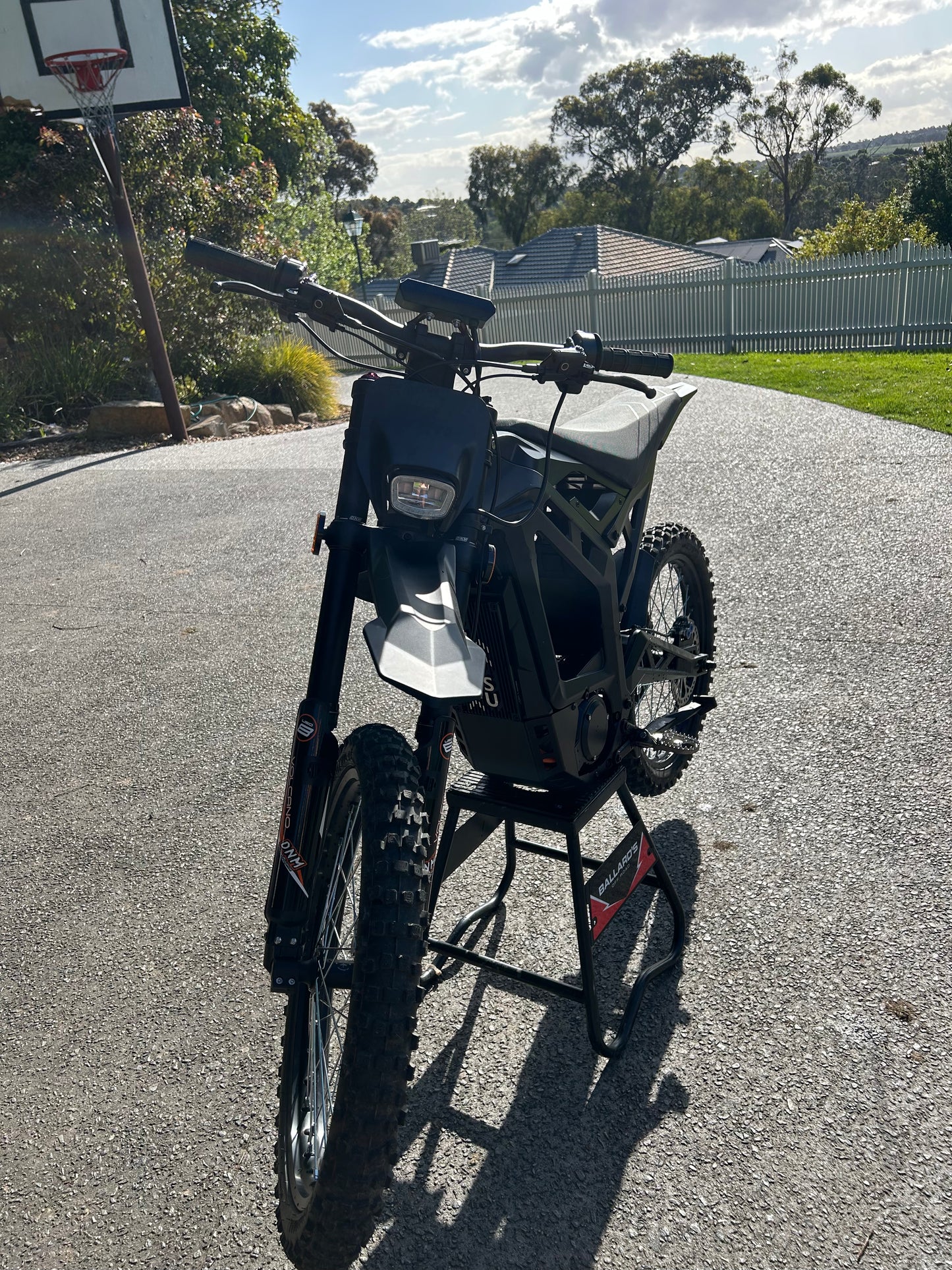 ESC bikes 'The Roost-R' 72V E Bike